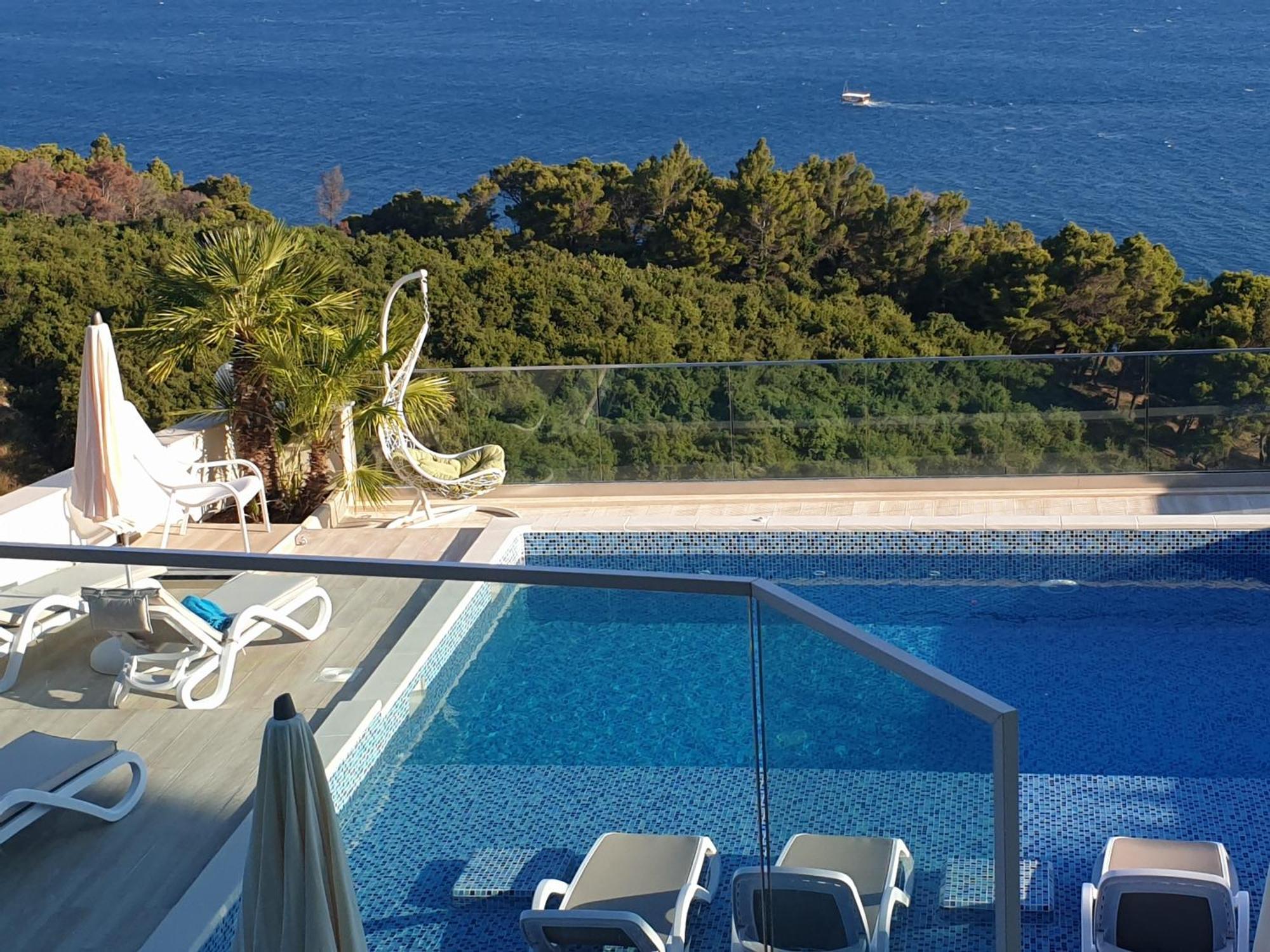 Apartments D'Hermes Ulcinj Esterno foto