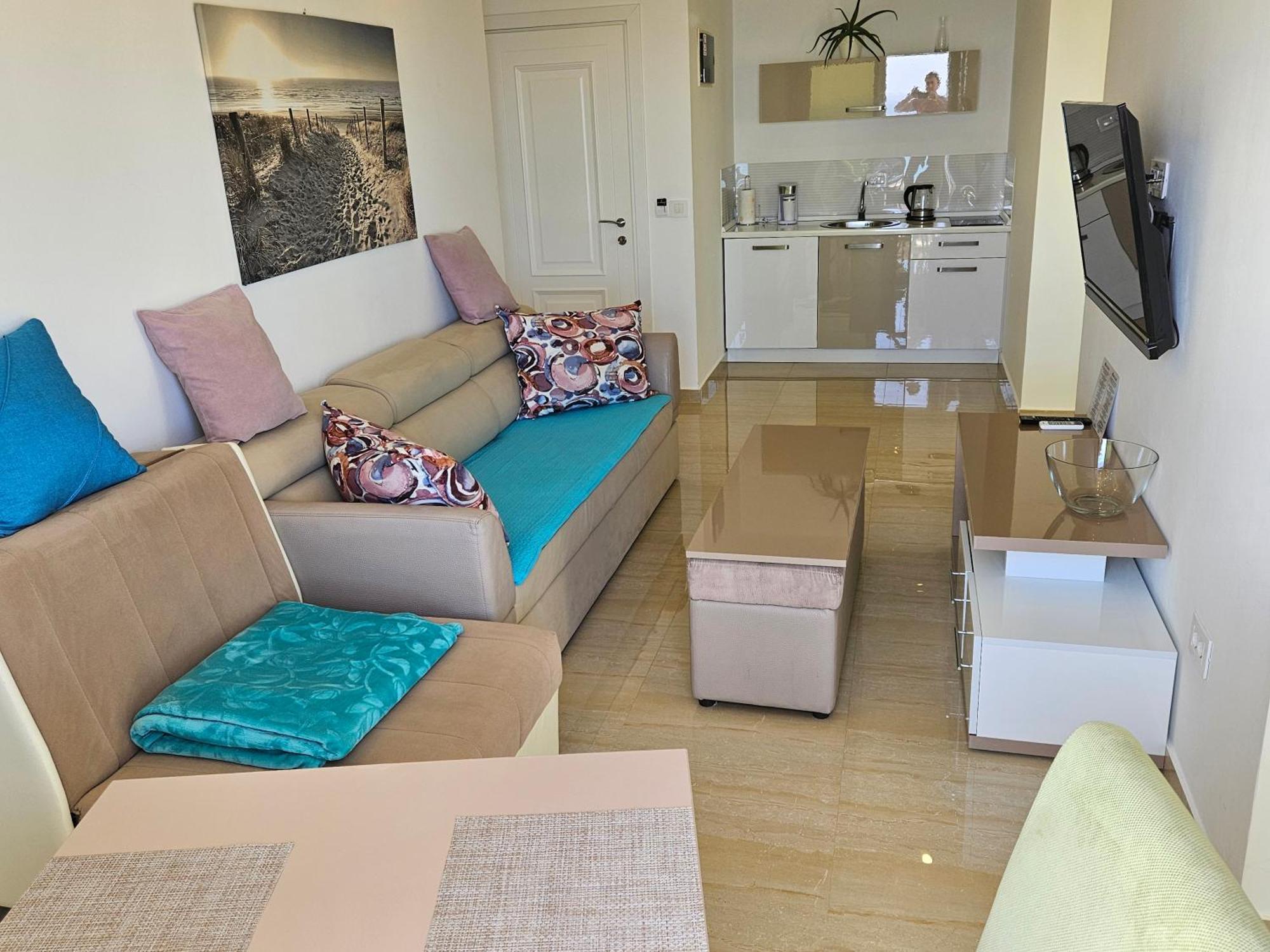 Apartments D'Hermes Ulcinj Esterno foto