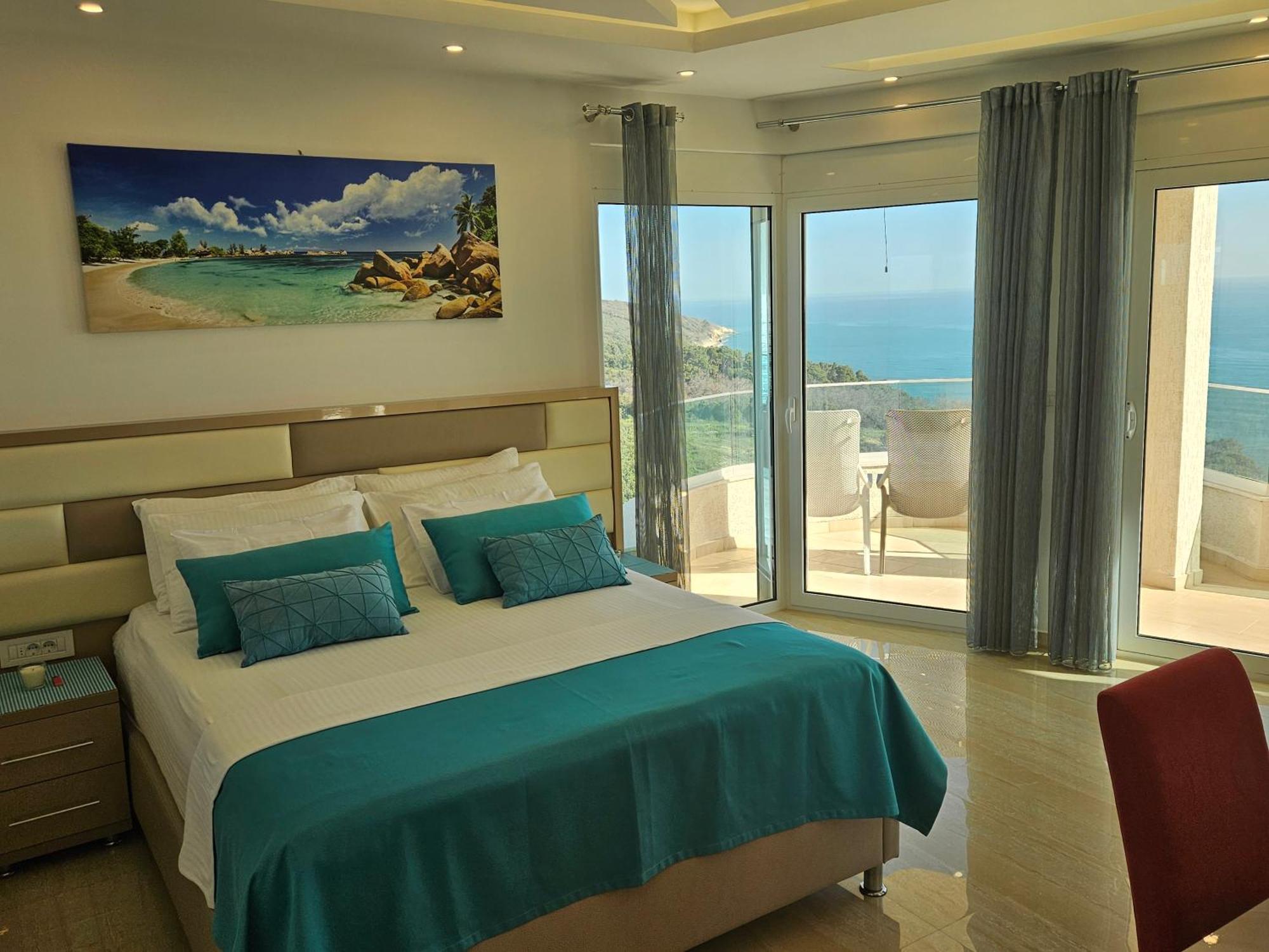 Apartments D'Hermes Ulcinj Esterno foto